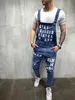 Mens Jeans Fahsion Mannen Casual Suspender Pocket Overallar Bekväma jeans Jumpsuit Torn Letter Bib Pants Plus stora mäns 3101