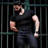 Mężczyźni V Neck Krótki Rękaw T Shirt Fitness Slim Fit Sports Paski T-Shirt Męskie Solidne Moda Tees Topy Letnia Dzianiny Siłownia Odzież Y0322