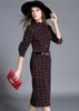 カジュアルドレス2021秋のファッション女性高品質鉛筆格子縞スタンドドレスセクシーなスリムエンパイアパックヒップパーティー