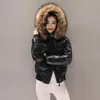 Женская зимняя куртка с капюшоном с капюшоном с капюшоном большой толстый реальный мех короткие белые утка вниз наполнитель пальто женские твердые теплые одежды снежный костюм 211007