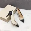 2021 moda feminina salto alto sapatos de vestido designer de luxo dança de balé de couro de borracha de borracha redonda de sandálias planas sandálias de casamento