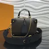 Yüksek kaliteli Lüks tasarımcı çantası çanta Ünlü Klasik kadın çantaları Bayan Çanta Büyük Kapasiteli Omuz Tote Günü Debriyaj Cüzdan