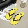 Mulheres sapatos chinelos designer de moda praia flip flops senhoras verão plana tanga sandálias chuveiro slides y0731
