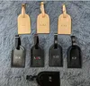 Hochwertige Kee Pall Initial-Gepäckanhänger aus echtem Leder, personalisiertes individuelles Logo-Stempel-Reiseaccessoires-Etikett, Tanned Travel 2260