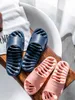 Solid Color Bathroom Slippers Zomer Antislip Home Indoor Bath Heren Sandalen Dikke Zachte Soft Soles Leak Snel