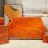 Европейское портативное одеяло для ручной стирки, домашние и уличные одеяла из кашемира, роскошные дизайнерские подушки, фирменные буквы, теплые подушки1479894