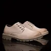 Klänningskor herr casual mode män manlig sko man vit läder sneaker för mäns vinter 2021 loafers