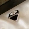 Stilisti Anello in argento Lettere di marca Stampa Anello per signora Donna Uomo P Classico Triangolo Anelli Amanti Regalo di fidanzamento Designer220J