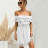 Beach Off spalla pizzo cavo cuciture sexy vestito arruffato per le donne Summer white party mini vestidos Fashion High Waist 210508