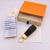 Círculo carta designers chave fivela anel moda carro chaveiro homens mulheres chaveiro acessórios de couro artesanal com caixa
