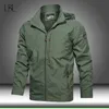 Giacca tattica militare da uomo Giacca a vento impermeabile traspirante con cappuccio Cappotto casual Maschile Outdoor Army Outwear Moda Cappotto 5XL 211013