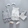 ropa de moda para niños pequeños