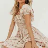 Jastie French Romance Robe rétro Femmes Casual Floral Print Square Col Robes Volants Puff Sleeve Midi Robe Boho Lady 210419