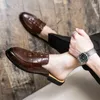 أحذية الرجال الجلود نصف لانزلاق في الصيف الشريحة شبشب العلامة التجارية مصمم الإيطالي رجل عارضة النعال