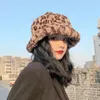 Basker plysch topp hatt leopard tryck vinter varm fiskare bassäng japanska isolering brittiska studenter mode fritid r4u5