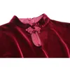Kinesisk stil Cheongsam Spring Women Neck Pleated Long Vintage Dark Red Velvet Klänning Hög midja med Bälte 210416