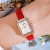 가죽 밴드 여성 시계 패션 성격 직사각형 다이얼 캐주얼 방수 숙녀 시계 고급 손목 시계