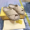 2021 sommer frauen Slipper Mode Designer Komfortable Neueste Stroh Flache Slipper