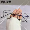 cadres de lunettes minces