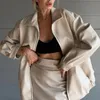Giacche da donna giacca in pelle solida donna 2021 autunno colletto rovesciato manica lunga cerniera corta moda cappotto in PU Streetwear