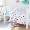 3 Pcs Lit Bébé Literie Pour Garçon Fille Chambre Dessin Animé Doux Coton Berceau Linge Ensemble Comprend Taie D'oreiller Drap Housse De Couette Pas De Remplissage 211025