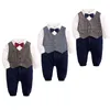 Baby Boys Tuxedo Romper Trajes Formal Gentleman Plaid Outfit Conjuntos Chaleco Mono Camisa Bowtie Infant Boys Traje de boda 210413