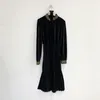 Coréen Vintage velours or chaîne robe femmes col montant ceinturé robes plissées élégant mode dames Vestidos Femme 210513