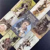 Hush Tarot lädt die Leser dazu ein, eine verführerische Welt zu erkunden, in der tierische und menschliche Geister vereint sind. Beim Spielen von Brettspielen lieben Sie YCAP