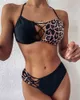 夏の女性のセクシーなホルタービキニセット熱い新しい女性エロチックチータープリントVネックOリングの装飾水着ビーチスーツ210415
