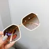 2021 vintage polygon solglasögon kvinnor mode märke designer metall punk solglasögon kvinnliga svarta nyanser oculos de sol