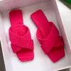 Terlik Yeni Çapraz Kadın Havlu Desen Üst Tasarım Moda Kabartmalı Büyük Boy Ev Tüm Maç Sandalet Şeker Renk Düz Ayakkabı 220304