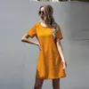 Boho Yellow Polka Dot Women Dress Casual O-Collo manica corta Summer Beach Mini abiti W9166 210526