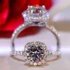 100% Moissanite Anneaux 1CT 2CT 3CT Diamant Brillant Halo Bagues De Fiançailles Pour Femmes Filles Promise Cadeau Bijoux En Argent Sterling Y220219