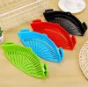 Colanders Kitchen Tools 2021 Creative Clip On Pot Strainer Sile Vegetable Colander Water Filter 4 Colors SN5370