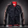 2021 MARKA MARKA MASY JACJE Zimowe jesień Slim Fit Designer Ubranie Czerwone mężczyźni Casual Slim Jacket Plus Size M-4xl