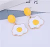 Gold Color Studs 2021 Enamel White Yellow Flower Instrukcja Kolczyki Moda Długie Drop Kolczyki Damska Biżuteria