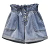 Kort femme sommar plus storlek elastisk midja blomma knopp denim shorts stor tjej lös brett ben i svart casual byxa 10254 210510