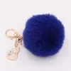 فو الفراء pompom كرات خواتم المفاتيح للبنات النساء لينة و أفخم fluffy pompoms سلاسل المفاتيح الأزياء حقيبة مجوهرات لطيف اكسسوارات