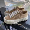 Designer Shoe Women Nylon Shoes Gabardine Canvas Sneakers Wheel Lady Trainers Loafers Platform Solid Höjd Sko med låda Hög 5A Kvalitet AME7