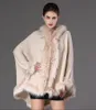 C5497 nouveau automne hiver femmes vêtements d'extérieur châle Ponchos col en fausse fourrure de renard Cardigan ample à capuche tricoté Cape Cape Poncho manteau