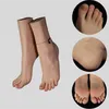 最高品質のファッションの足マネキンモデルディスプレイシューズソックスリアルな女性の足マニキュア教えるセクシーなリアルな柔らかいシリコーンの女性のマネキンの足
