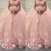 2022 Romantik Pembe 3D Çiçek Çiçekler Balo Quinceanera Gelinlik Modelleri ile Cape Wrap Kaftan Seksi Kristal Boncuklu Dantel Uzun Tatlı 16 Elbise Vestidos 15 Anos Artı Boyutu