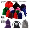 50 stks / partij Coloful Fluwelen Tas Trekkoord Pouches Sieraden Verpakking Display Trekkoord Verpakking Geschenk Tassen Zakken Pouches Afdrukbare 210724