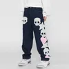 Jeans pour hommes avec crâne et cinq étoiles serviette broderie déchiré Harajuku Vibe Style Streetwear surdimensionné pantalon en Denim décontracté