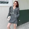 Elegante Anzüge Herbst Winter Tweed Zweiteilige Set Frauen Outfits V-ausschnitt Lange Puff Sleeve Crop Top + Tasche Mini Rock jacke 210416