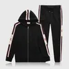 Nuovi uomini Tuta Tute sportive Tuta da uomo Felpe con cappuccio Giacche Tute Tute da jogging Giacca Pantaloni Set Giacca da uomo Tuta sportiva s269V