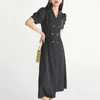 [EAM] Femmes Noir Longue Vintage Robe à double boutonnage Revers à manches courtes Coupe ample Mode Printemps Été 1DD6000 210512