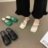 Bailamos Baotou, medias pantuflas, zapatillas perezosas para exteriores, moda 2022 para mujer, zapatos planos de punta cuadrada que combinan con todo, zapatos de mula Retro, Sanda de playa Y220224