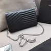 Designer Axelväska Läder Clutchväskor kvinna Kedjeväska Mode Dam Handväska äkta kohud handväska med flik cross body Handväskor sacoche Satchel amylulubb w o c korthållare