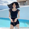 Kvinnors badkläder 2021 Asia Japan Sydkorea One Piece Swimsuit Women Black White Colors Backless Young Girl Spring